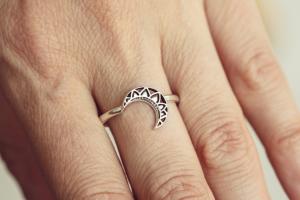 The White Wale Ring