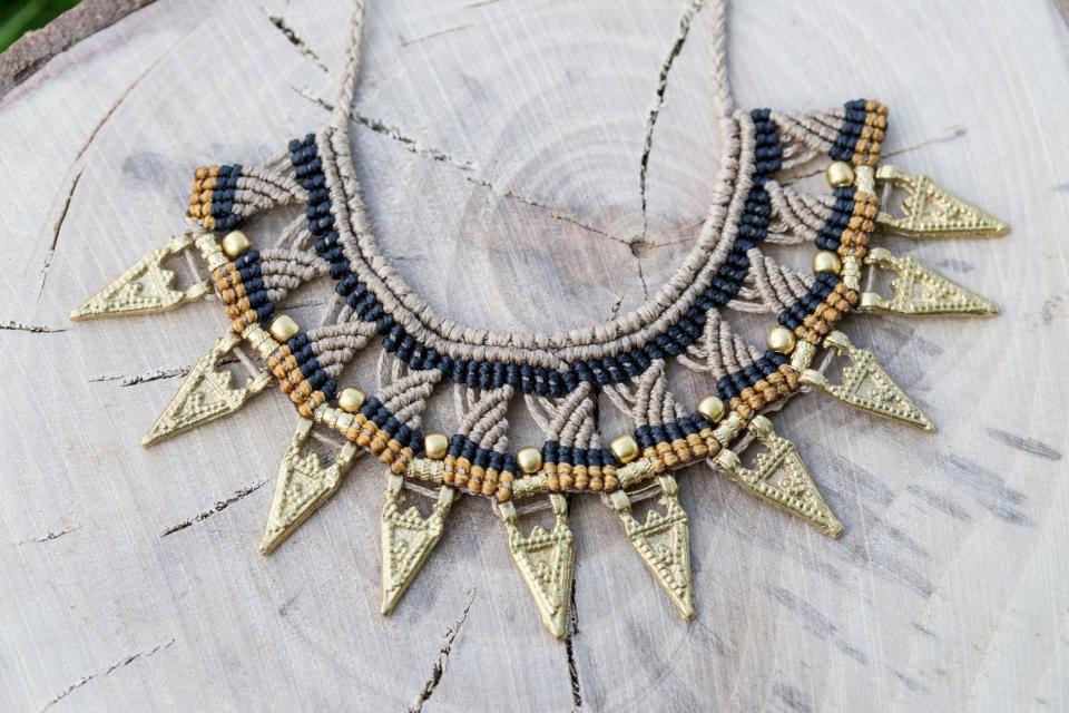 Earthy Feather Necklace 